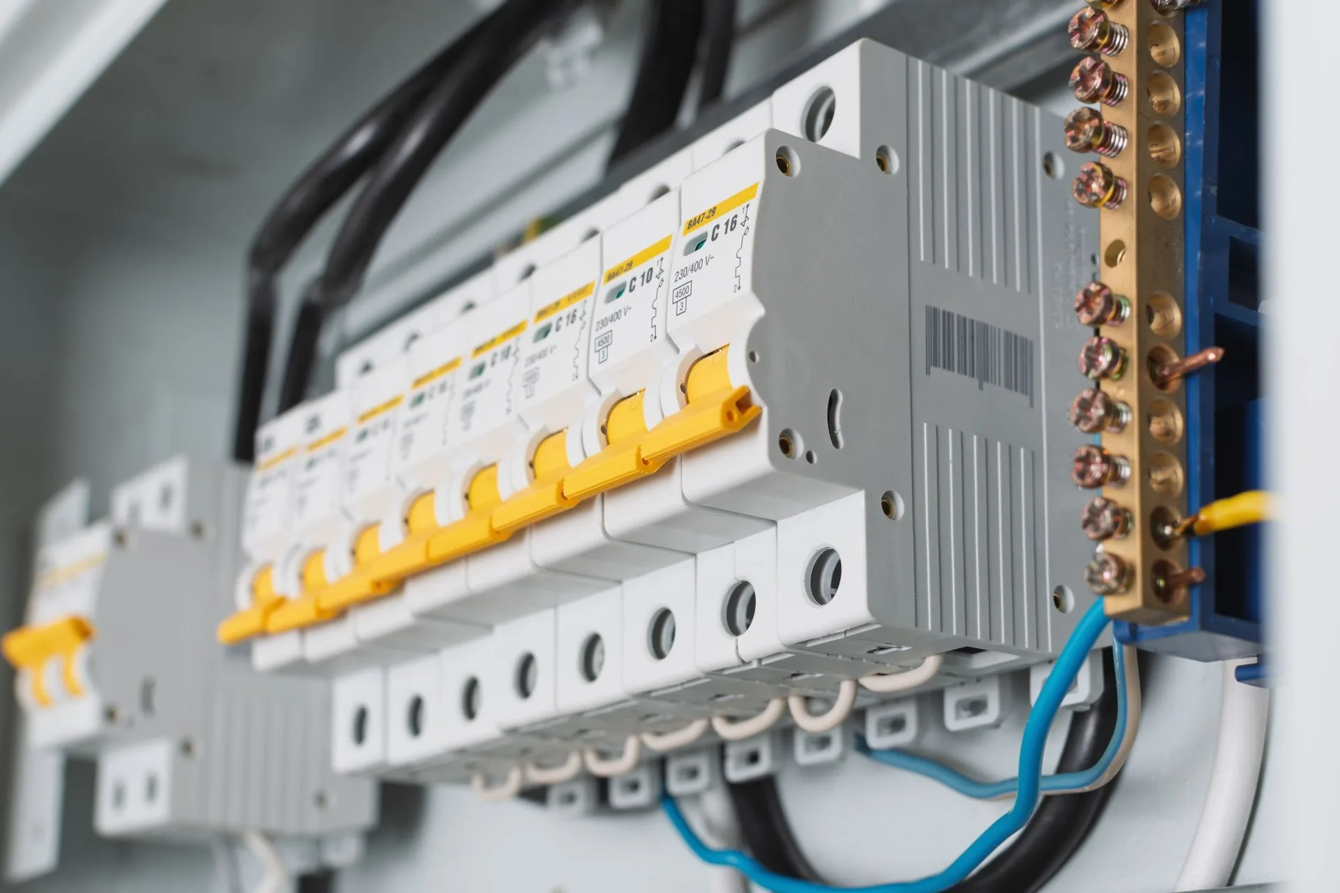 Industrial electrician Richmond Hill